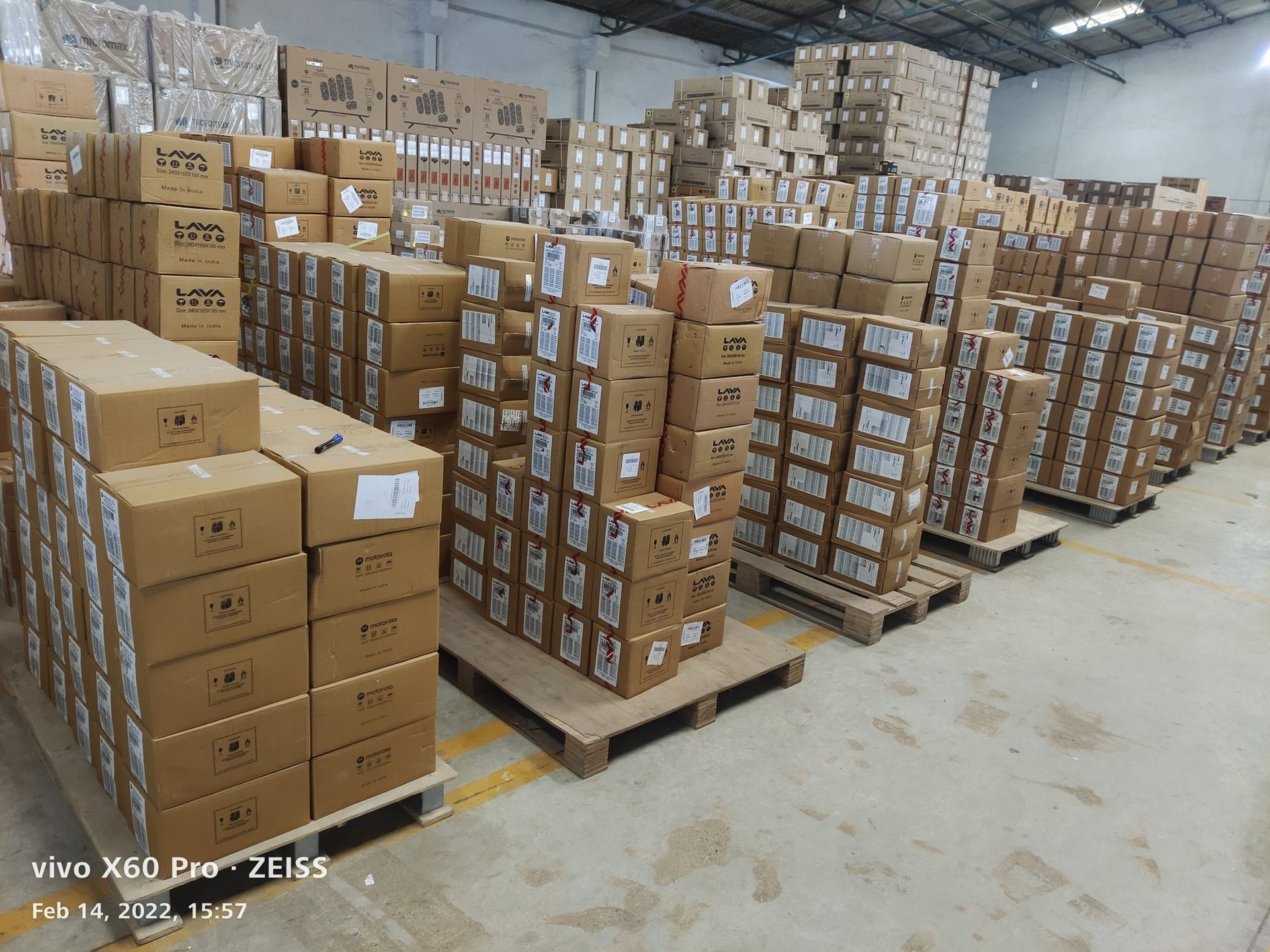Awagaman Logistics PTL part-load consignment on Eicher truck
